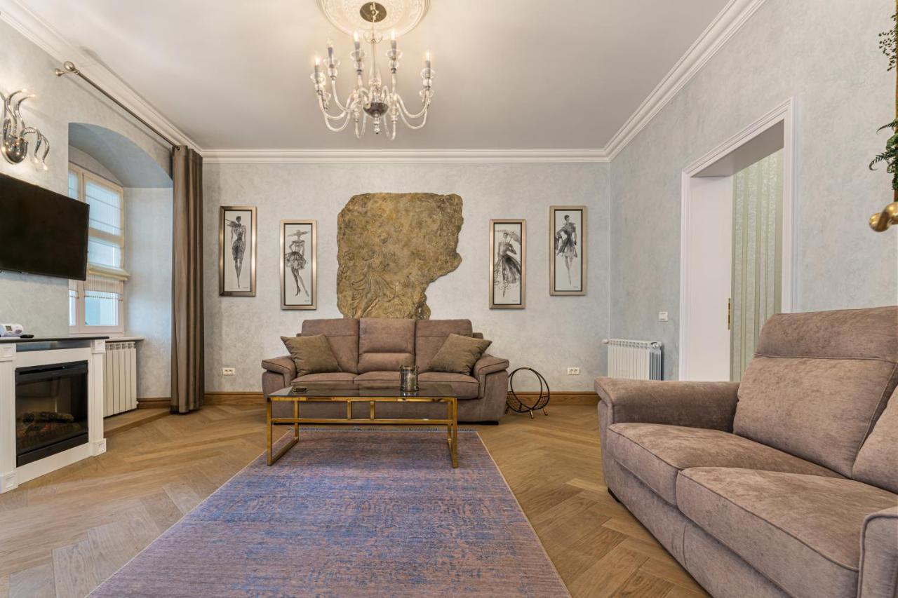 בראשוב Krone Apartment מראה חיצוני תמונה