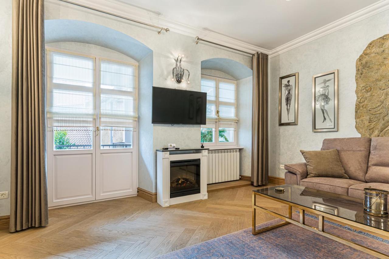 בראשוב Krone Apartment מראה חיצוני תמונה